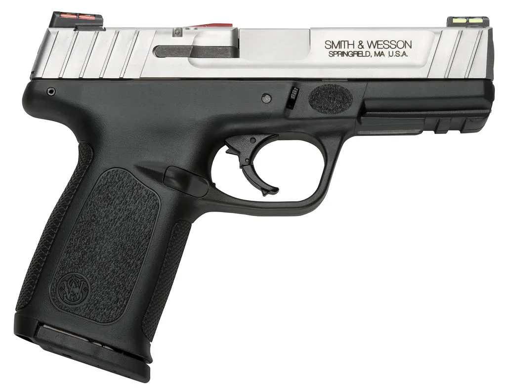 Smith & Wesson SD40 VE .40 S&W two-tone 4-inch pistol with Hi-Viz sights