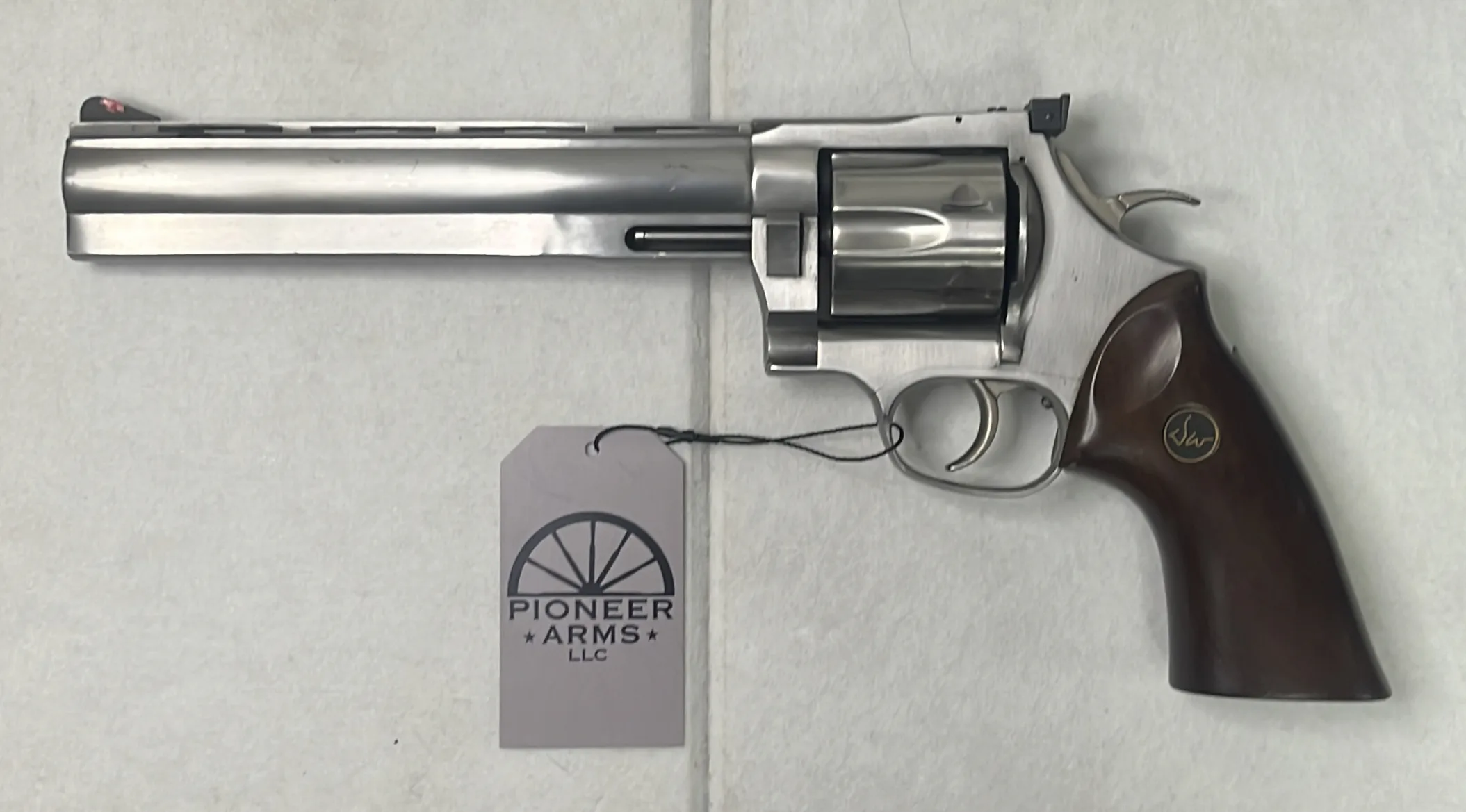 DAN WESSON ARMS MODEL 744 8" 44MAG STAINLESS #01-06286