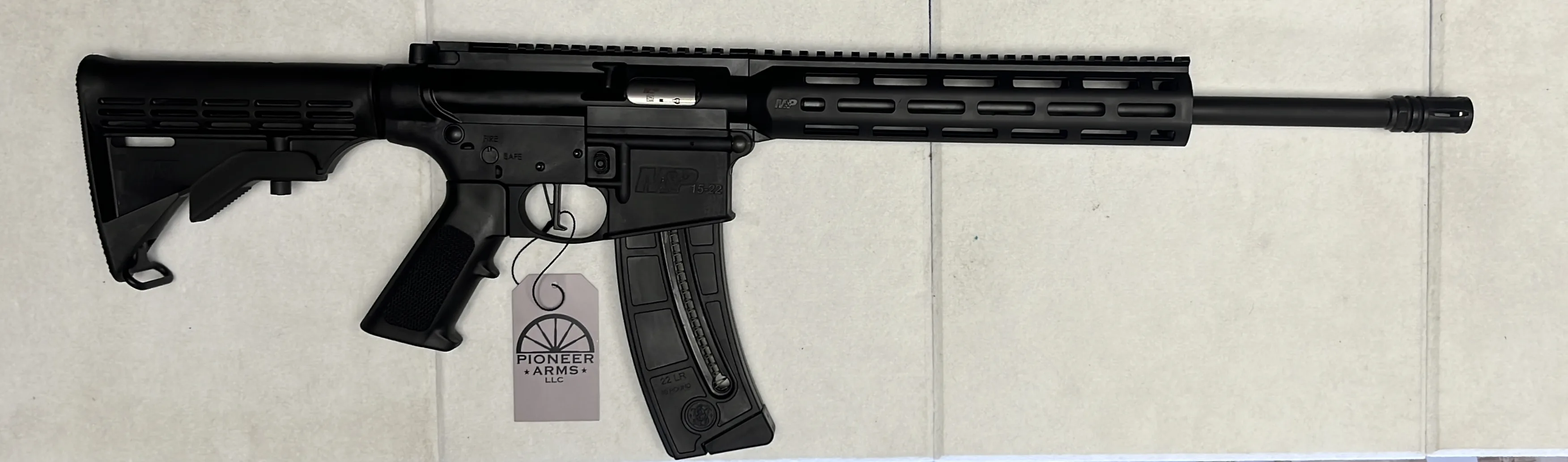 SMITH AND WESSON M&P 15-22 16" 22LR #01-06415